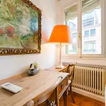 Terrace With Canal View - 5 Min From Accademia Bridge Appartamento Venezia