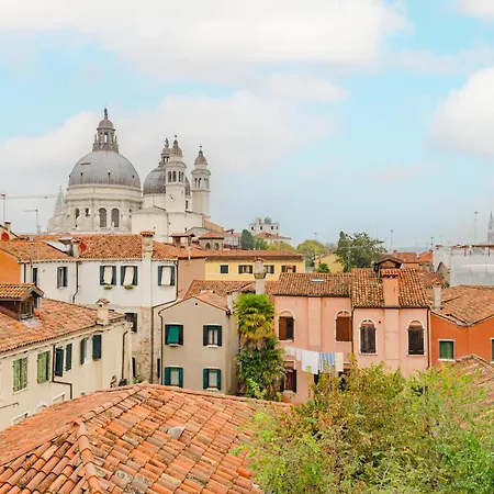 Terrace With Canal View - 5 Min From Accademia Bridge Appartamento *