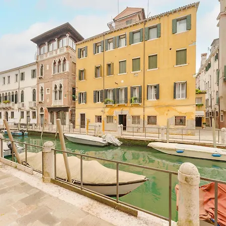 Appartamento Terrace With Canal View - 5 Min From Accademia Bridge *